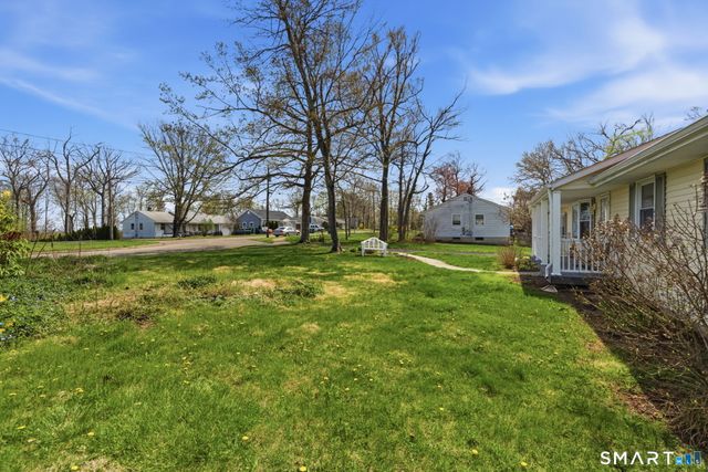 50 Stratton Court, Hamden, CT 06514