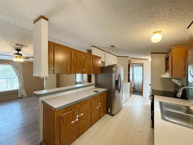 6947 SE 80TH PLACE, Trenton, FL 32693