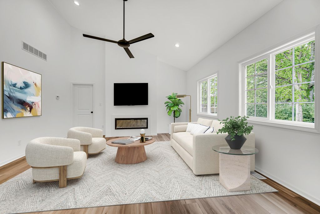 291 Crooked Oak Parkway, Valparaiso, IN 46385