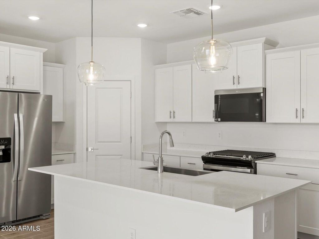 3560 N CAMDEN Drive, Florence, AZ 85132