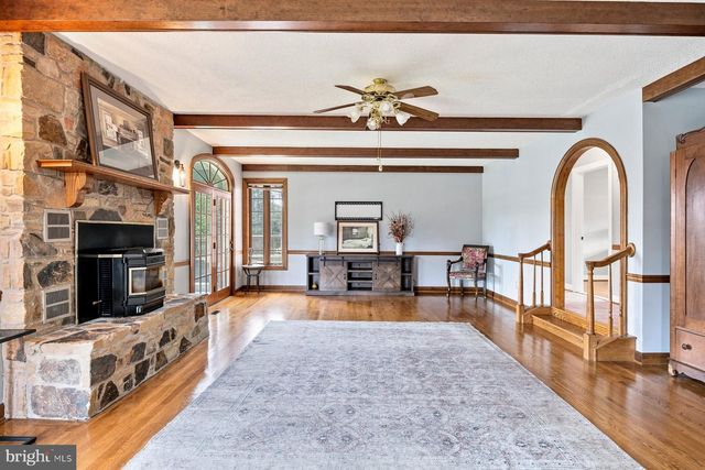 187 BELL RD, Westminster, MD 21158