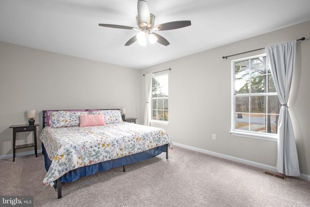 86 DEBBIE DR, Fredericksburg, VA 22406