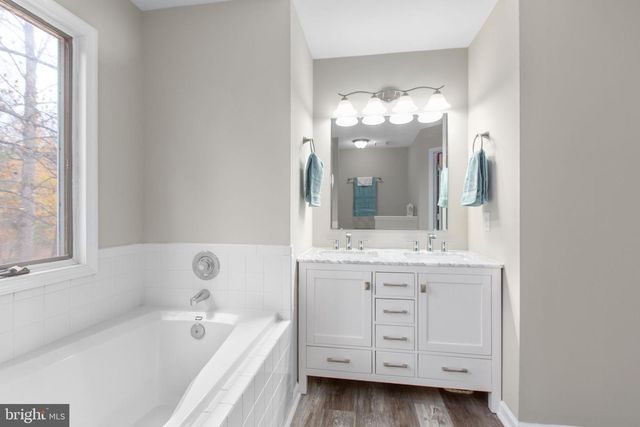 86 DEBBIE DR, Fredericksburg, VA 22406