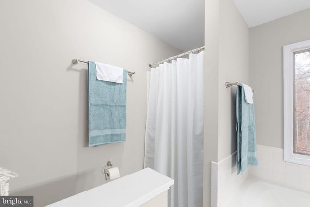 86 DEBBIE DR, Fredericksburg, VA 22406