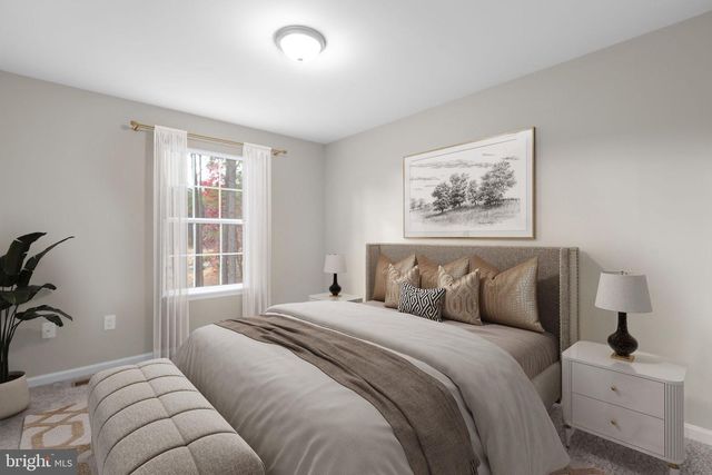 86 DEBBIE DR, Fredericksburg, VA 22406