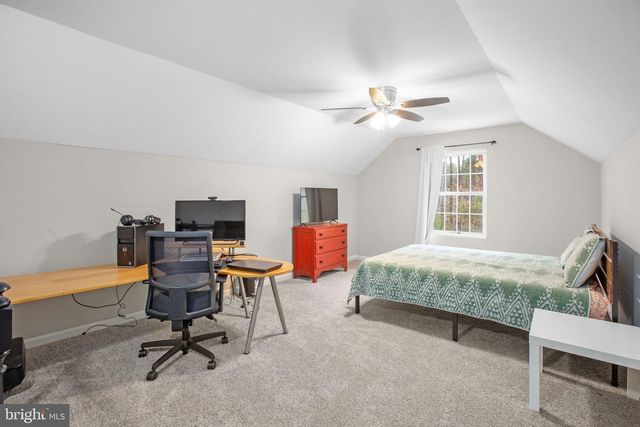 86 DEBBIE DR, Fredericksburg, VA 22406