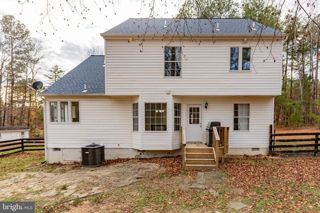 86 DEBBIE DR, Fredericksburg, VA 22406