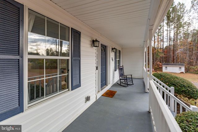 86 DEBBIE DR, Fredericksburg, VA 22406