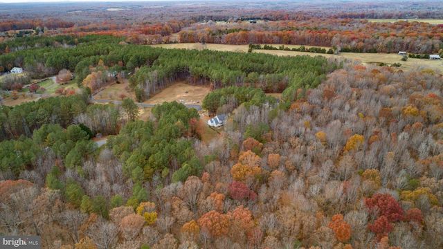 86 DEBBIE DR, Fredericksburg, VA 22406