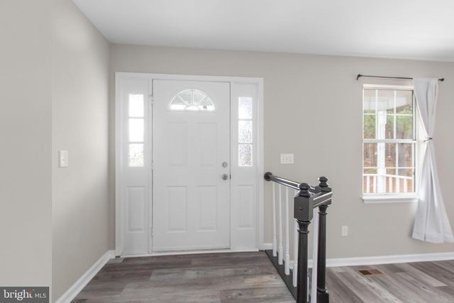 86 DEBBIE DR, Fredericksburg, VA 22406