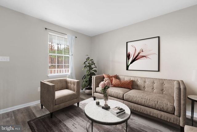 86 DEBBIE DR, Fredericksburg, VA 22406