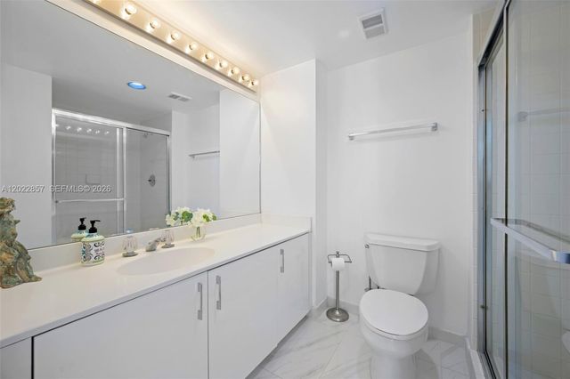 20185 E Country Club Dr 1104, Aventura, FL 33180