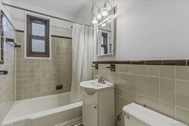 19918 19th Avenue 18, Whitestone, NY 11357