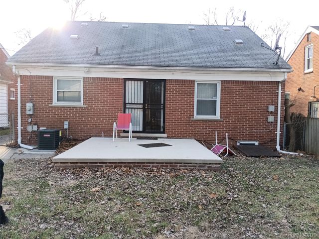 11332 Riverdale, Redford Charter Township, MI 48239