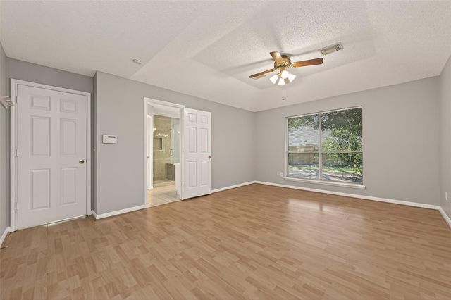 19 Evening Song Court, The Woodlands, TX 77380