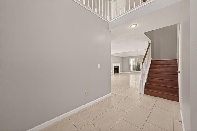 19 Evening Song Court, The Woodlands, TX 77380