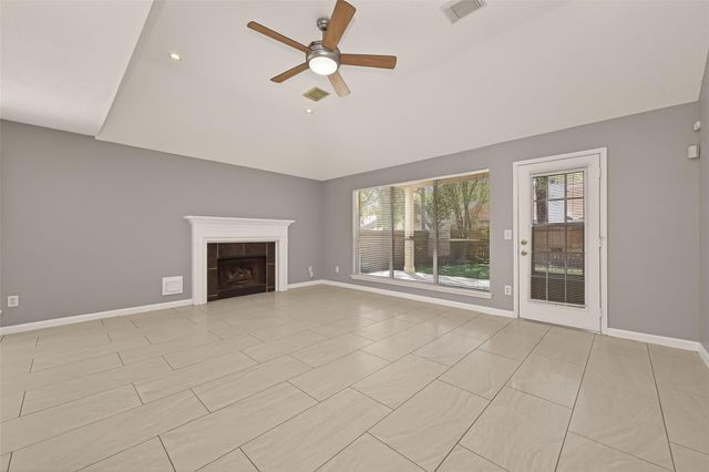 19 Evening Song Court, The Woodlands, TX 77380