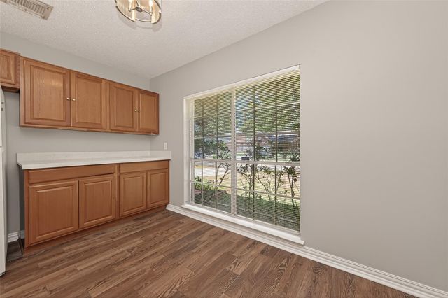 19 Evening Song Court, The Woodlands, TX 77380