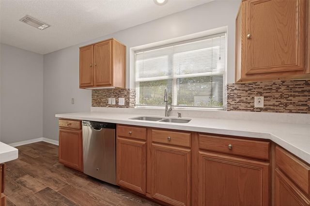 19 Evening Song Court, The Woodlands, TX 77380