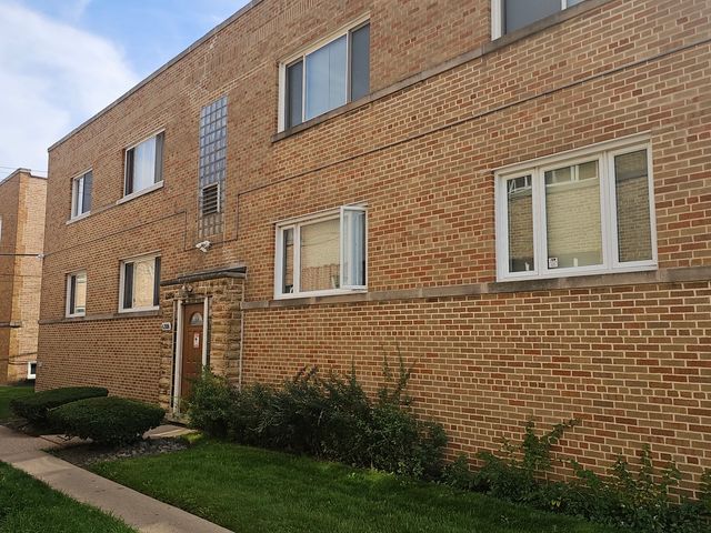 6308 N Kedzie Avenue 2W, Chicago, IL 60659