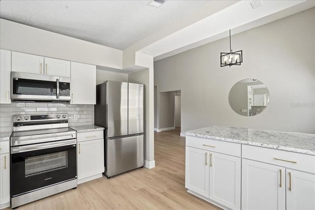 1723 ELK SPRING DRIVE, Brandon, FL 33511