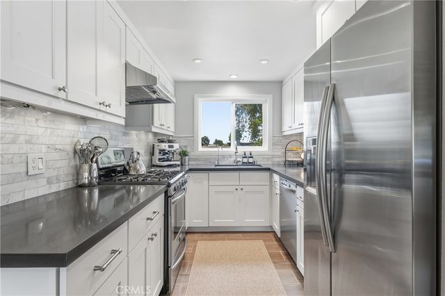 121 S Madison Ave B, Monrovia, CA 91016