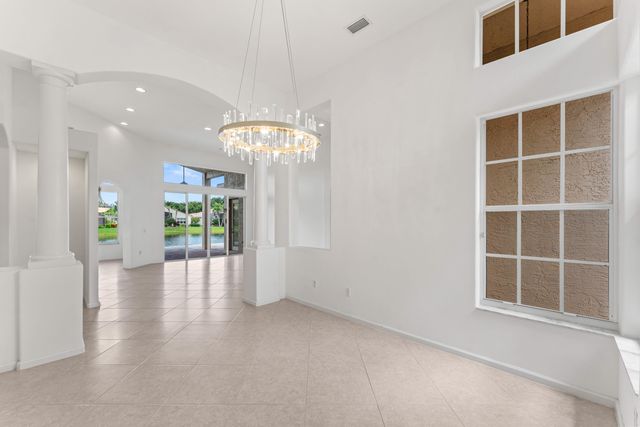 13215 Alhambra Lake Circle, Delray Beach, FL 33446