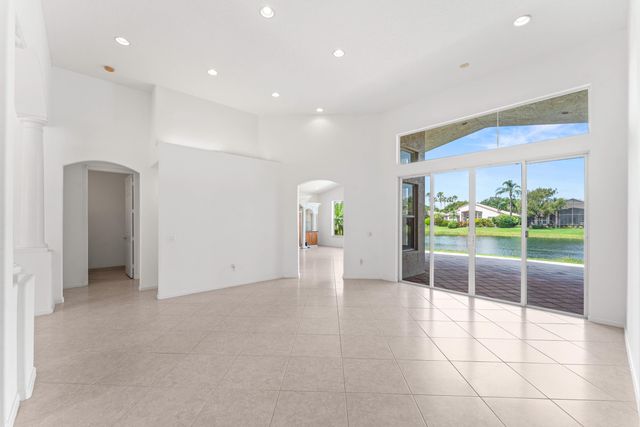 13215 Alhambra Lake Circle, Delray Beach, FL 33446