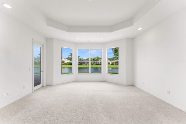 13215 Alhambra Lake Circle, Delray Beach, FL 33446