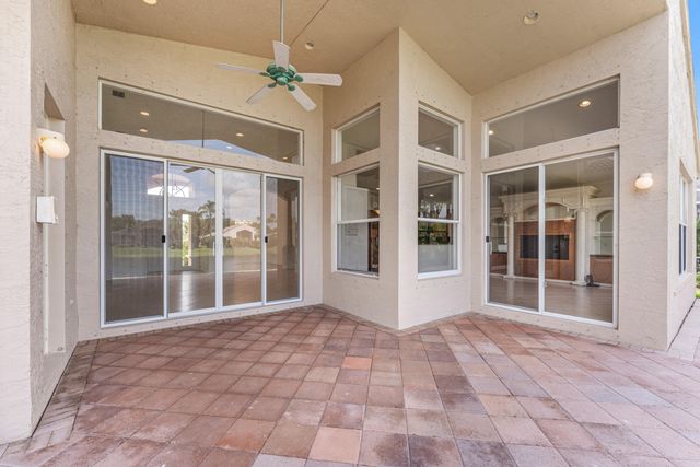 13215 Alhambra Lake Circle, Delray Beach, FL 33446
