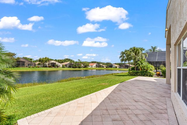 13215 Alhambra Lake Circle, Delray Beach, FL 33446