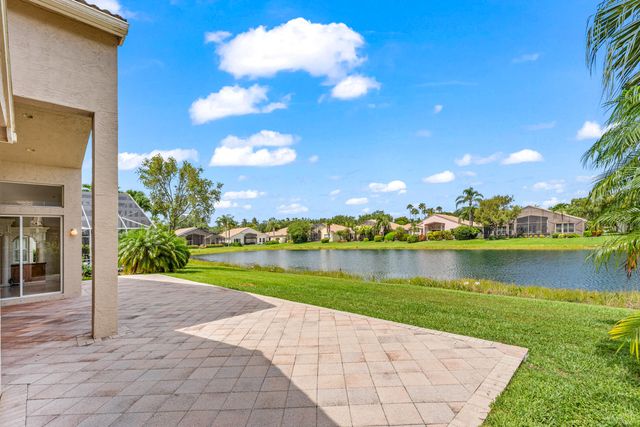 13215 Alhambra Lake Circle, Delray Beach, FL 33446