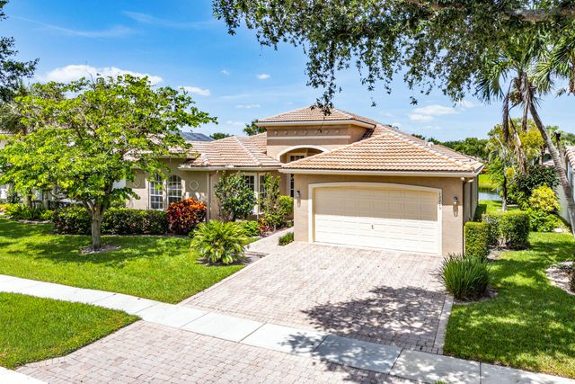 13215 Alhambra Lake Circle, Delray Beach, FL 33446