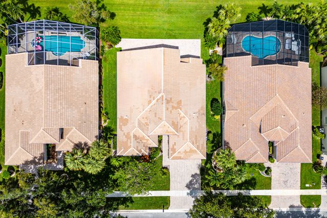 13215 Alhambra Lake Circle, Delray Beach, FL 33446