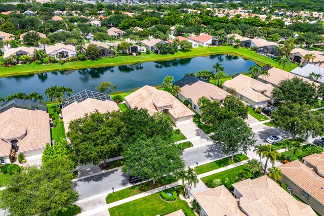 13215 Alhambra Lake Circle, Delray Beach, FL 33446