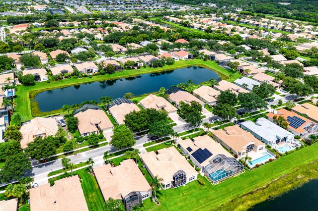13215 Alhambra Lake Circle, Delray Beach, FL 33446