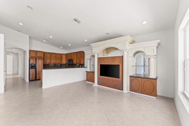 13215 Alhambra Lake Circle, Delray Beach, FL 33446