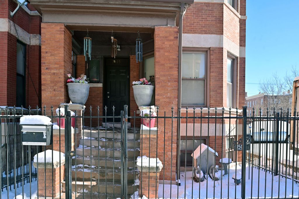 1505 N Rockwell Street, Chicago, IL 60622