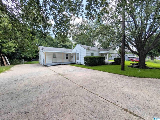 1646 2ND AVENUE S, Dolomite, AL 35061