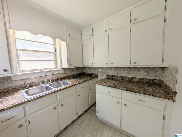 1646 2ND AVENUE S, Dolomite, AL 35061