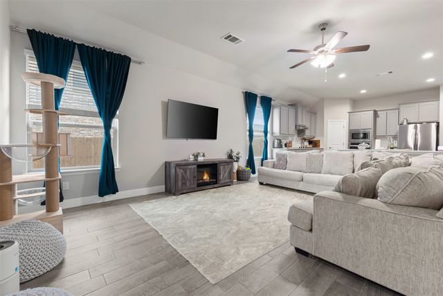 1029 Greencove Drive, Midlothian, TX 76065