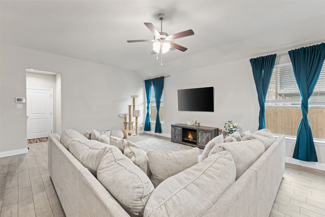 1029 Greencove Drive, Midlothian, TX 76065