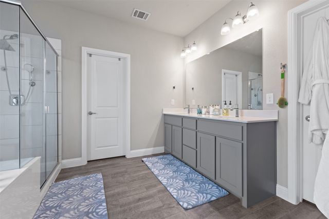 1029 Greencove Drive, Midlothian, TX 76065