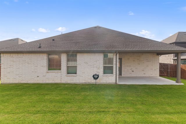 1029 Greencove Drive, Midlothian, TX 76065
