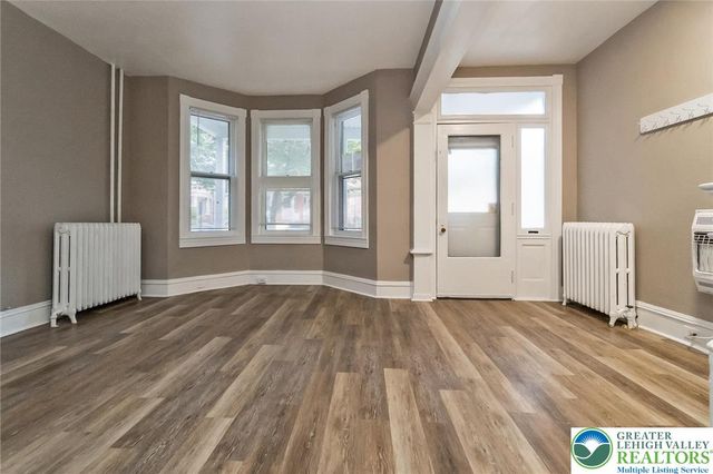 1307 Washington Street, Easton, PA 18042