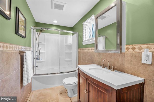 106 VILLINGER AVE, Cinnaminson, NJ 08077