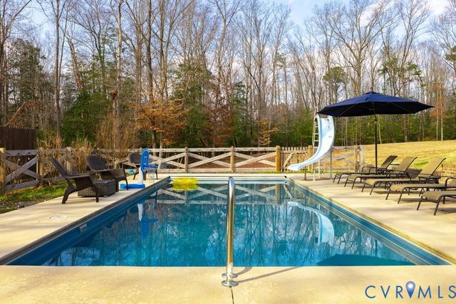 7563 Madison Estates Dr, Mechanicsville, VA 23111