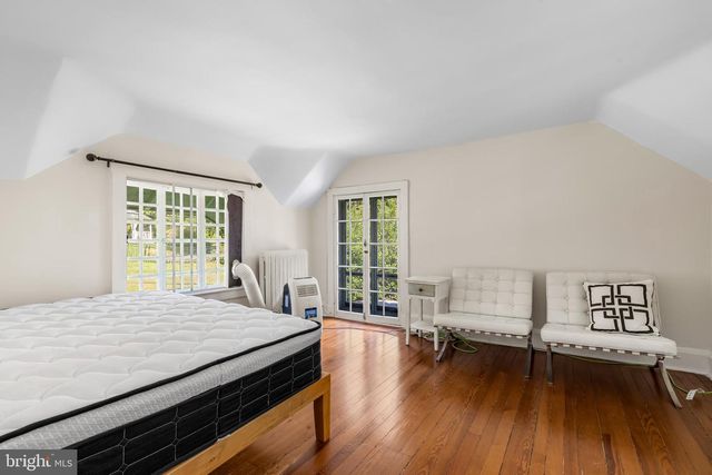 1903 OLD COURT RD, Baltimore, MD 21204
