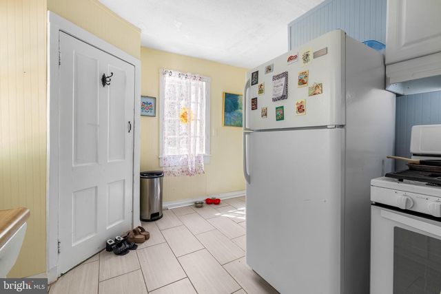 1903 OLD COURT RD, Baltimore, MD 21204