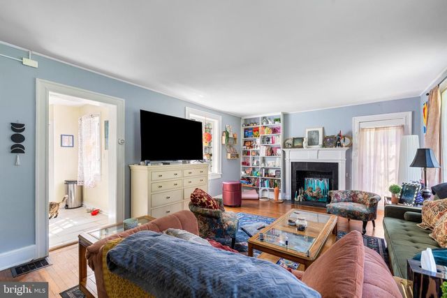 1903 OLD COURT RD, Baltimore, MD 21204